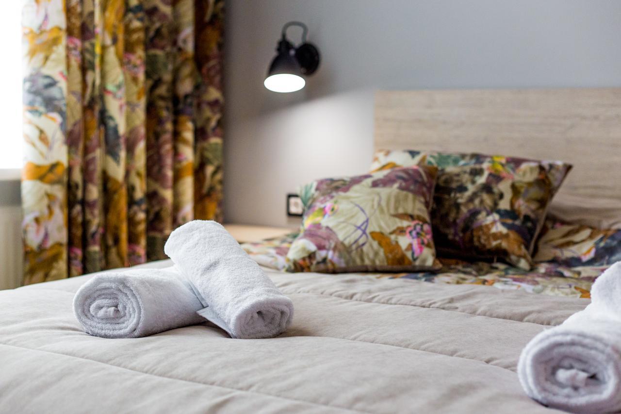 Apart Hotel On Rynok Square Лвив Екстериор снимка