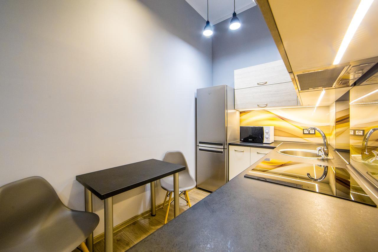 Apart Hotel On Rynok Square Лвив Екстериор снимка