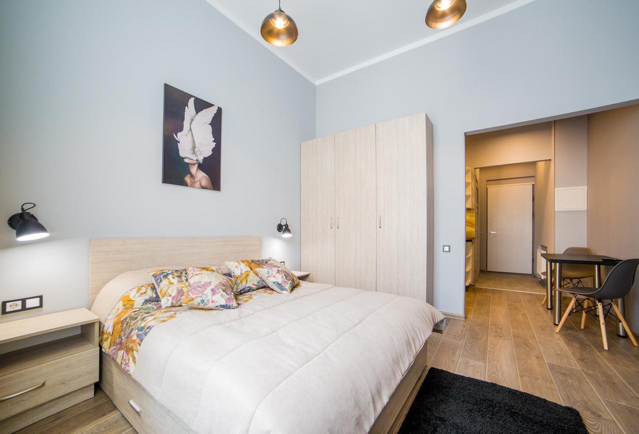 Apart Hotel On Rynok Square Лвив Екстериор снимка