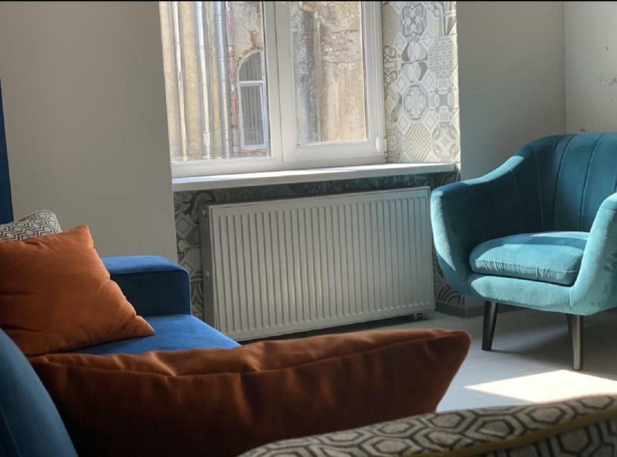 Apart Hotel On Rynok Square Лвив Екстериор снимка